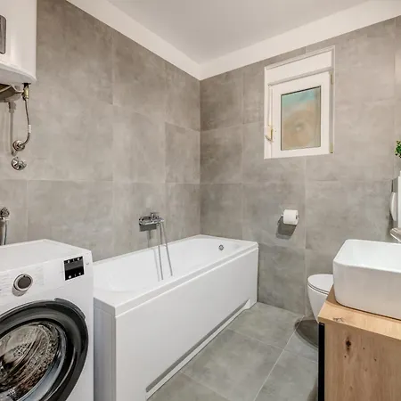 Aurora Mare Kaštela